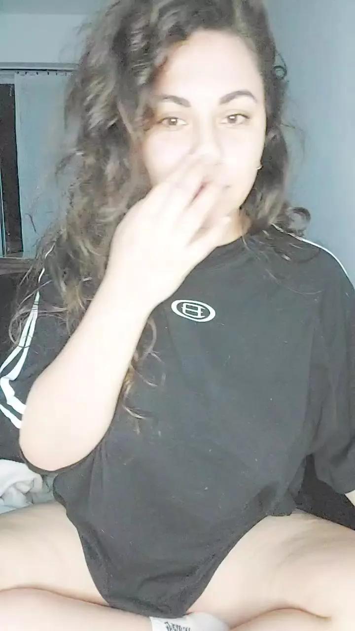 cande27 on Cam4 