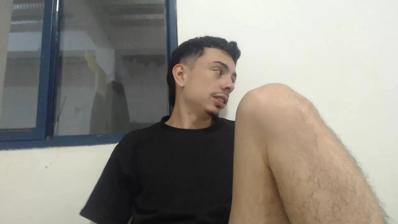 Danny_santa on Cam4 
