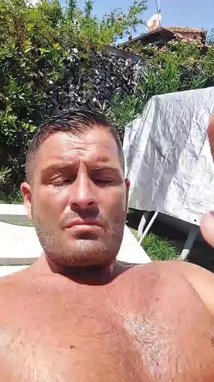 Kingbull1900 on Cam4 