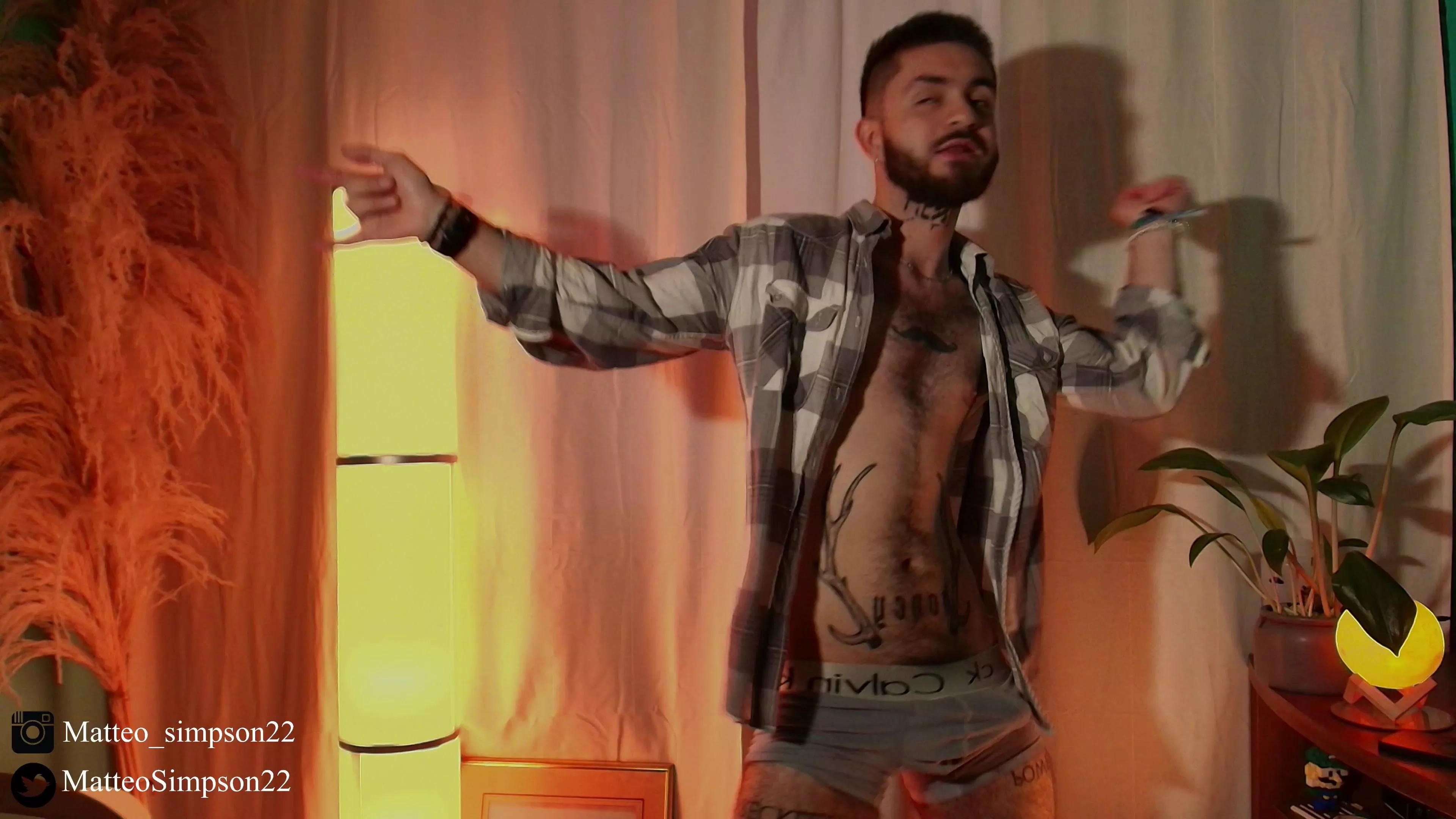 Matteo_Simpson on Cam4 