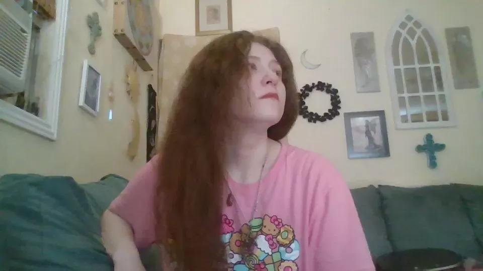 QueenCrimson on Cam4 