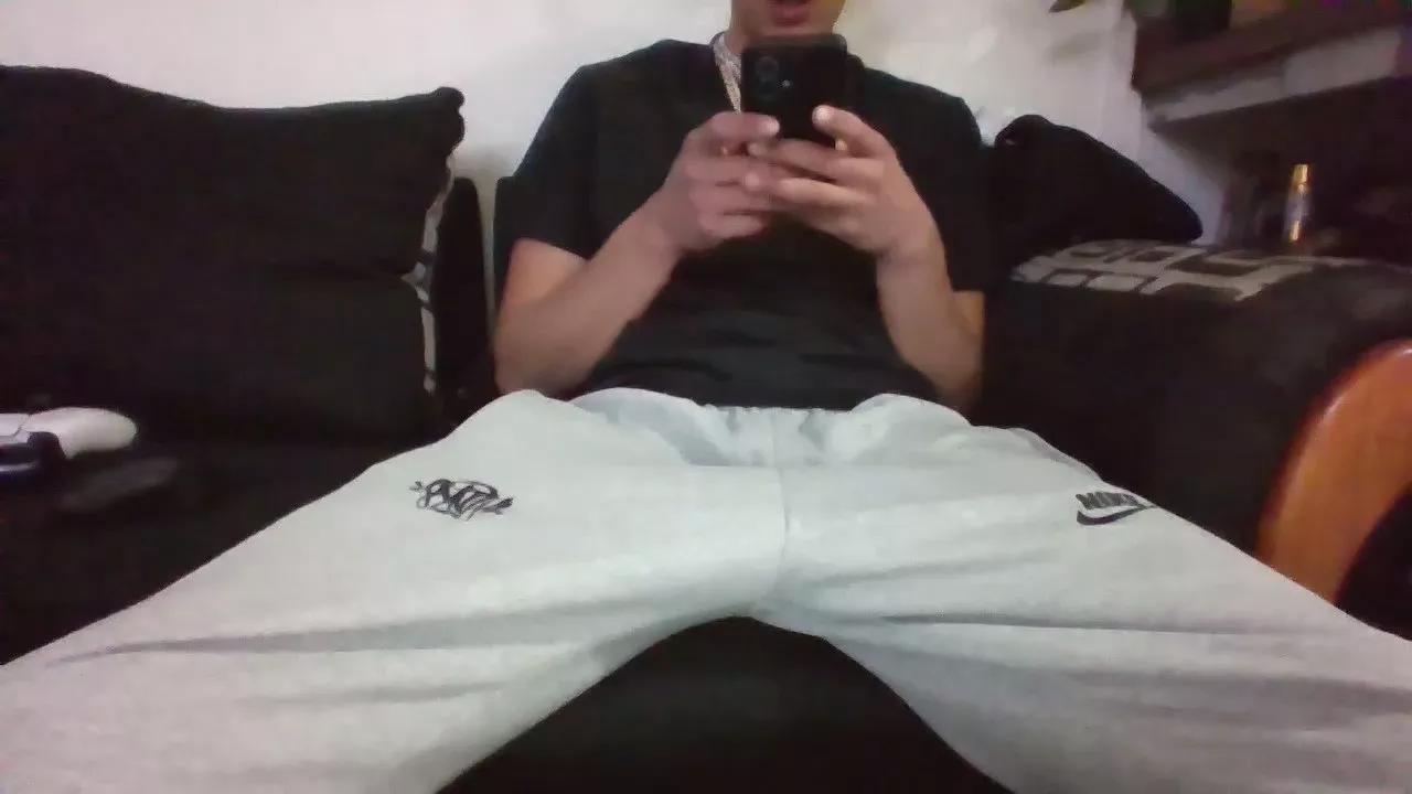 Rompemayores23 on Cam4 