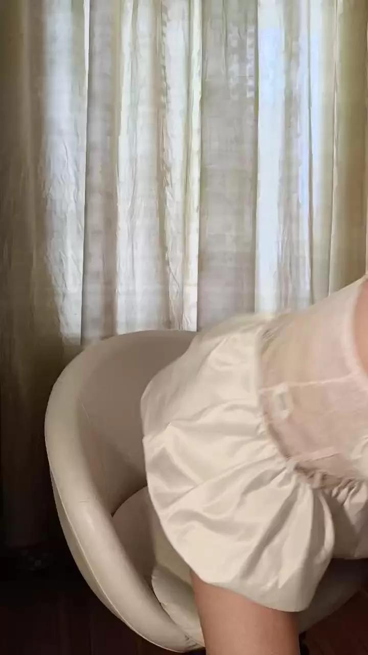 SusieRedd on Cam4 