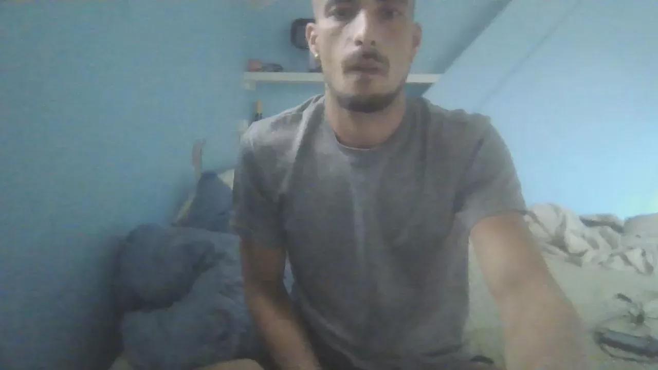 UriiHot on Cam4 