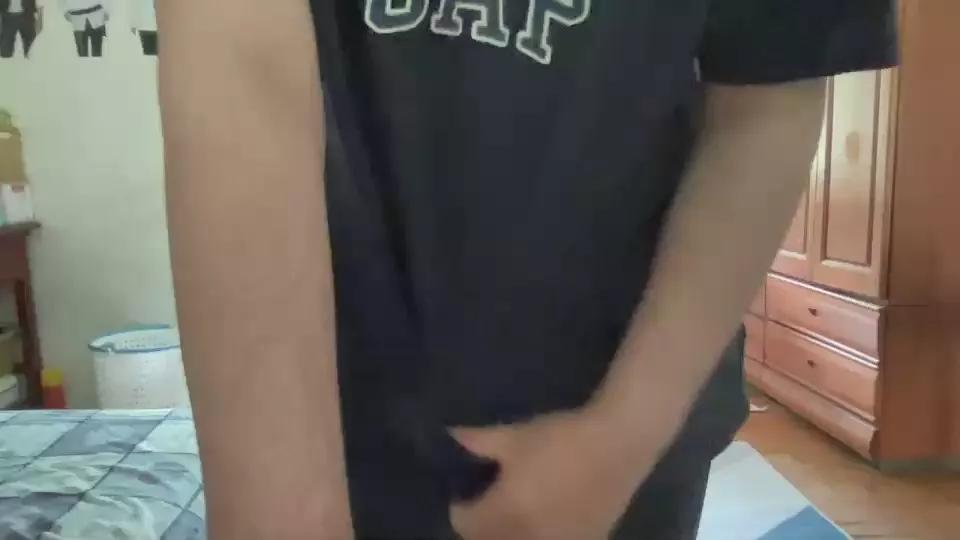 Zhengyang on Cam4 