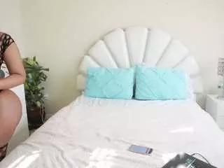 katt-leya on CamSoda 