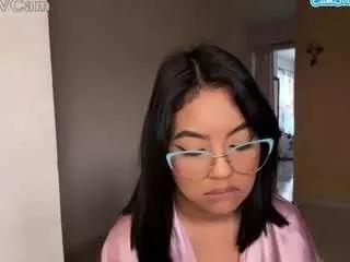 tarahills on CamSoda 