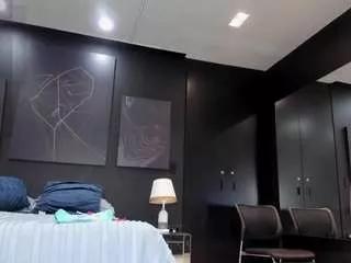 tarahills on CamSoda 