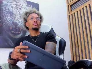 taylor-02 on CamSoda 