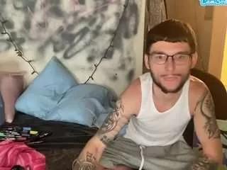 youngkubenski215 on CamSoda 