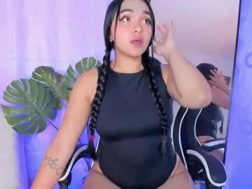 Freechat cherrymel_ on Chaturbate