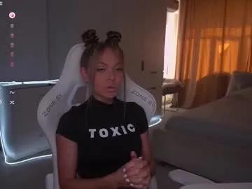 Freechat evelina_fox on Chaturbate