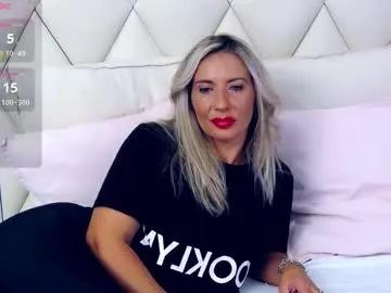 Freechat ginabear on Chaturbate