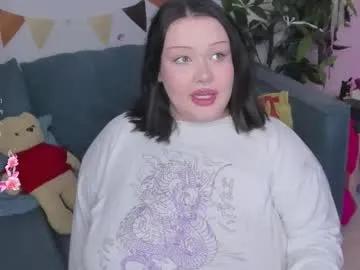 Freechat lilybelll on Chaturbate