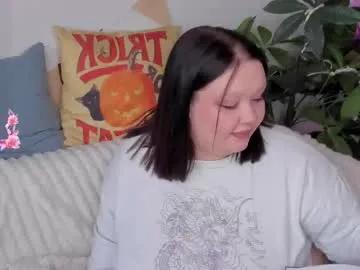 Freechat lilybelll on Chaturbate