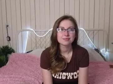 Private oliviavele on Chaturbate