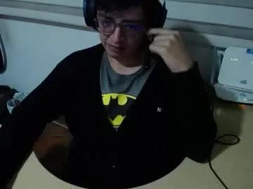 Freechat powerfulzeus2 on Chaturbate