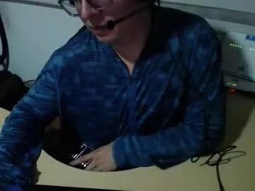 Freechat powerfulzeus2 on Chaturbate