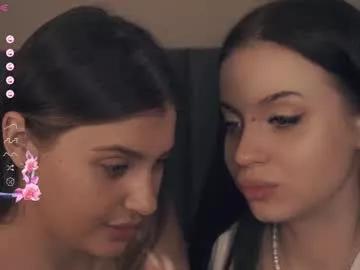 vivid_girls on Chaturbate 