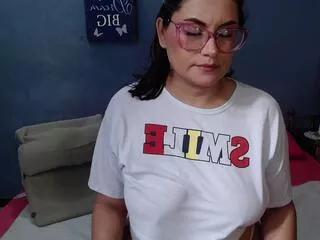cami_lopez on Flirt4Free 