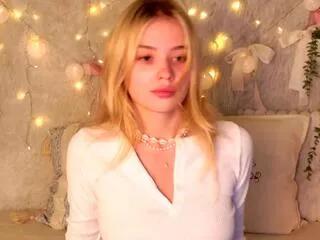 lily_rooney on Flirt4Free 