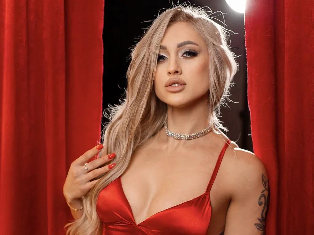 FitChristina on LiveJasmin