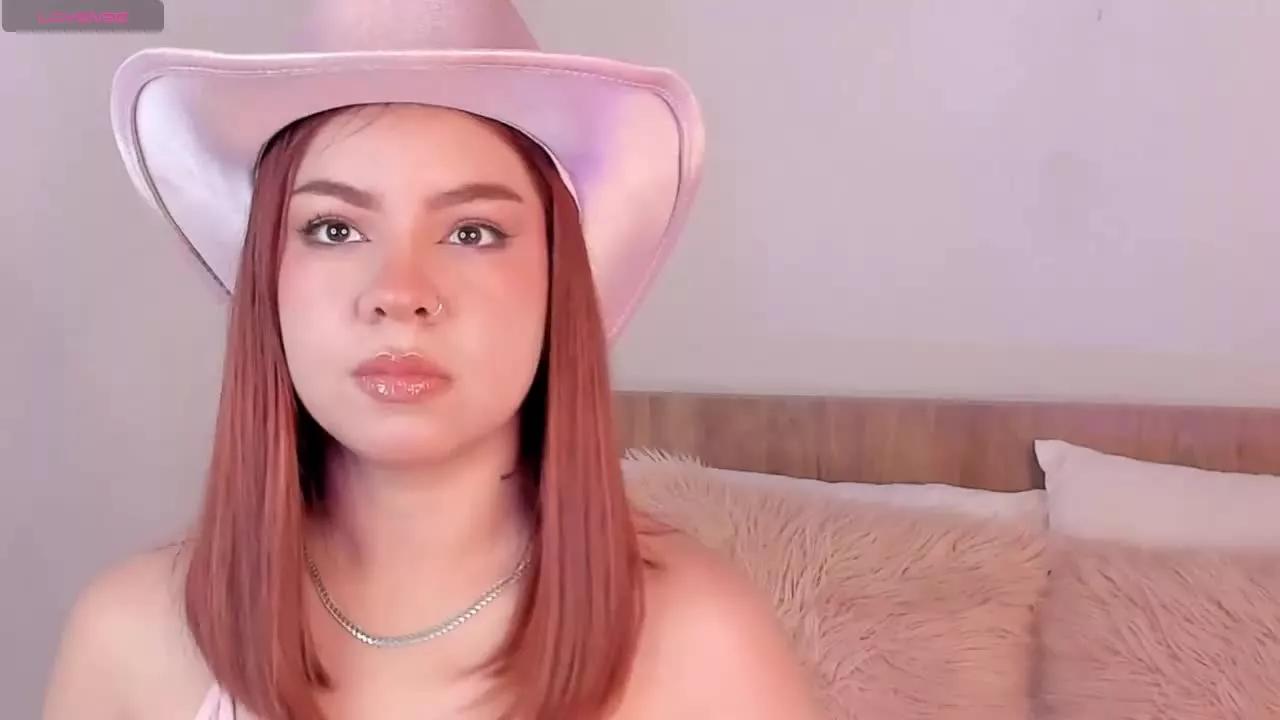 AriaBloom on Streamray 