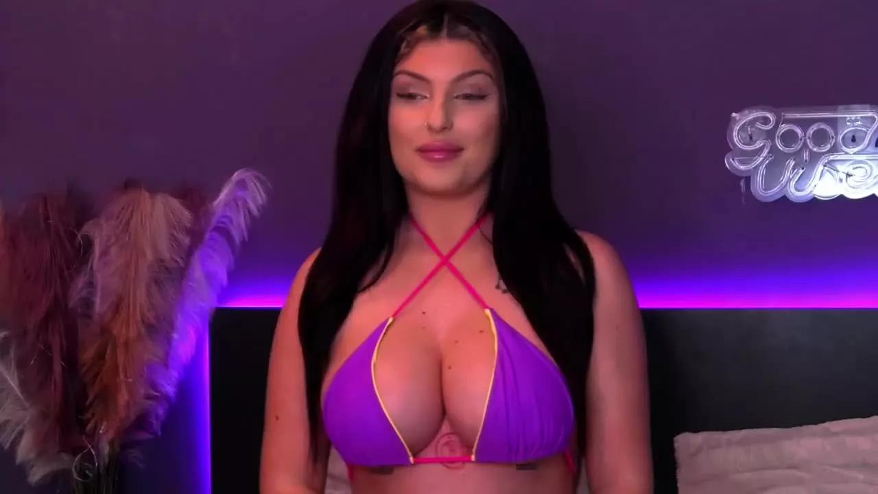 DeliciousDeea on Streamray 