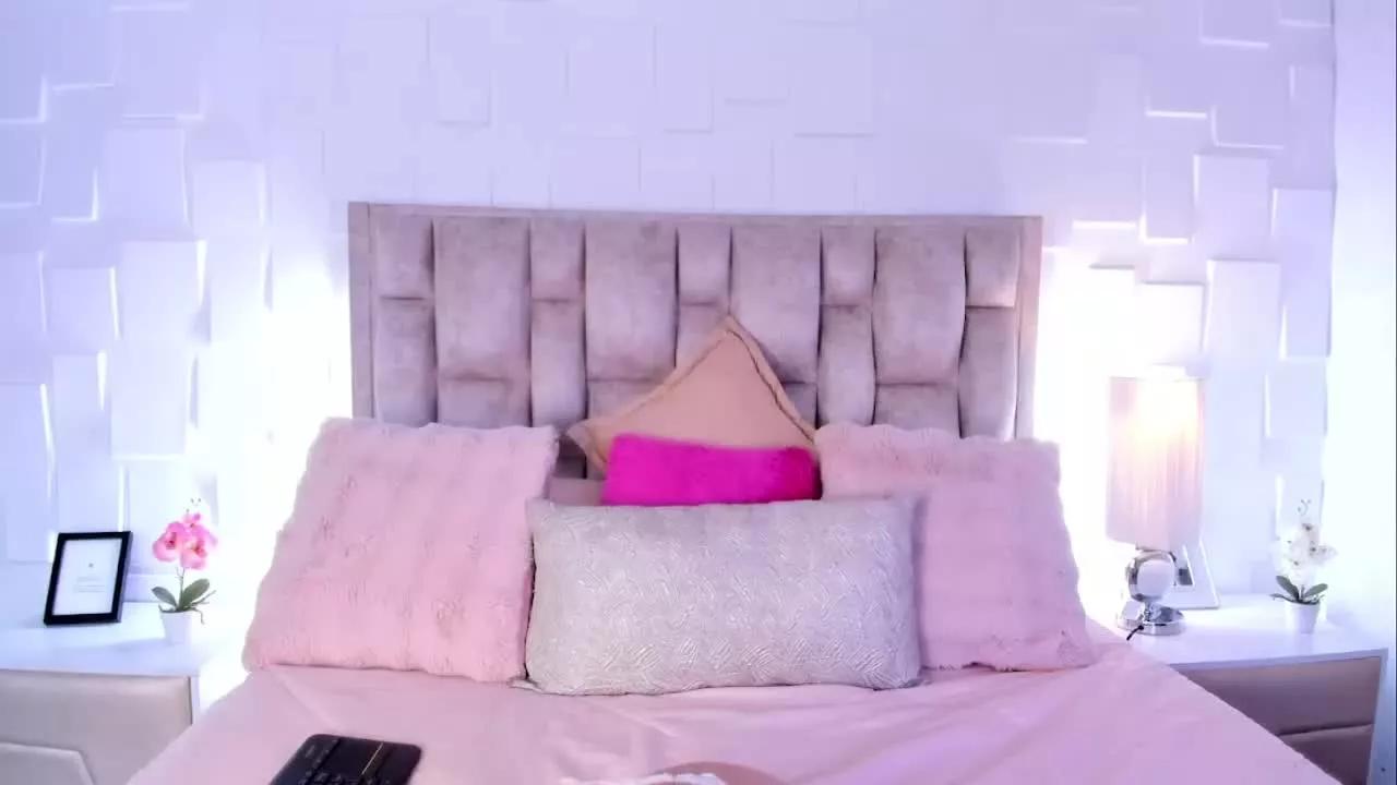 EmmaThomzon on Streamray 