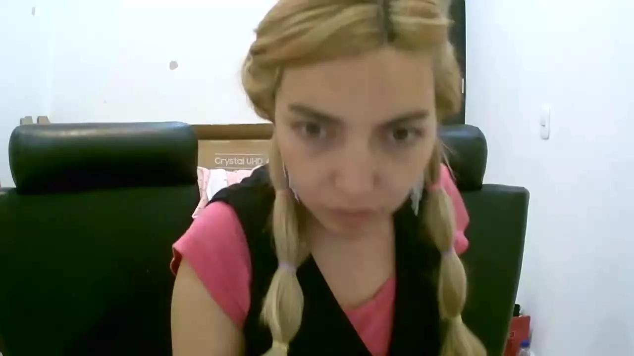 emmyferrer on Streamray 