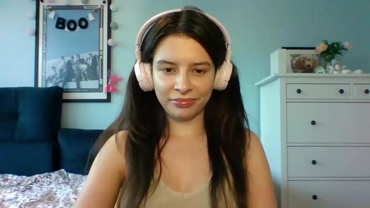 LariceTasty on Streamray 