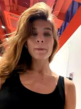 -AngelAri-