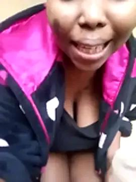 Freechat BigTittyFatAss on StripChat