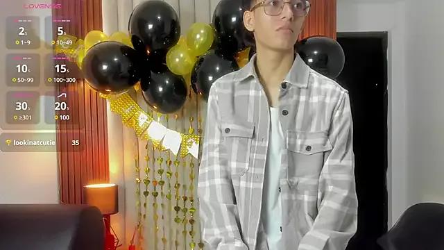 billie_jr on StripChat 