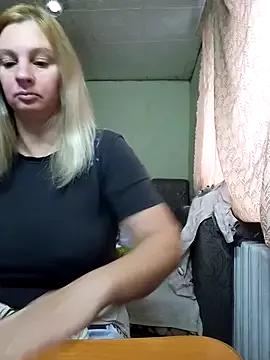 Freechat BustyBlond on StripChat
