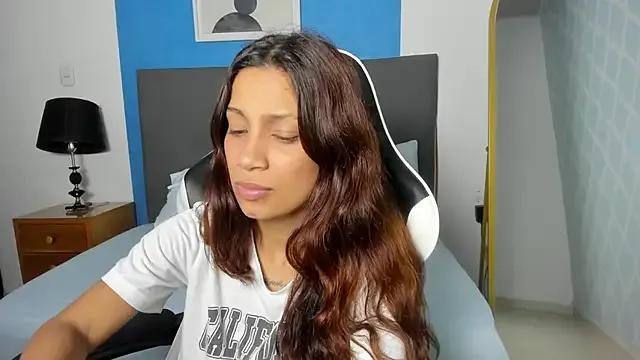 Private cora_22 on StripChat