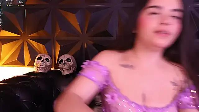 Freechat DaphneGlas on StripChat