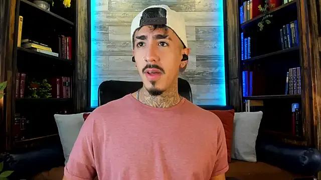 Freechat Donovan_Desmond on StripChat