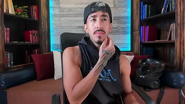 Freechat Donovan_Desmond on StripChat