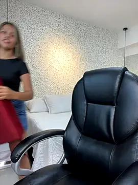 Freechat EMILIIA_RICHTER__ on StripChat