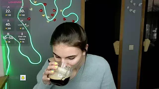 EmmyGreans on StripChat 