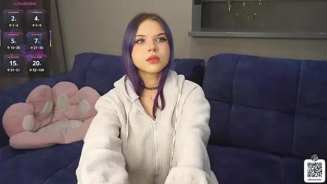 EvelyynLopez on StripChat 