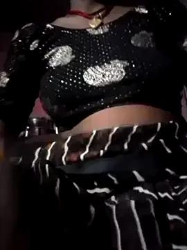 Freechat Hansini_Gowda on StripChat