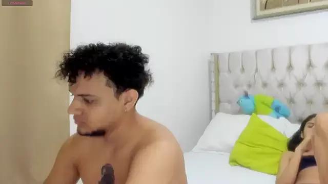 Freechat Hotcouple1_Xx on StripChat