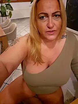 Isabellaa04