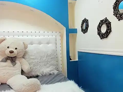 Freechat ivet_hall on StripChat