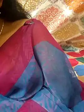 janani-tamizhachi on StripChat 