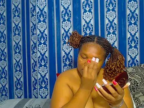 Freechat JUICEYLIPS333 on StripChat