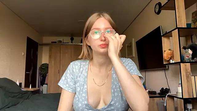 KATTIE_SLOWFiRE on StripChat 