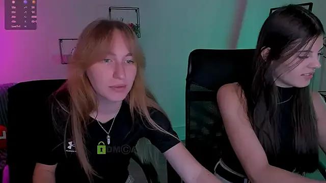 Freechat lizzie_boom on StripChat